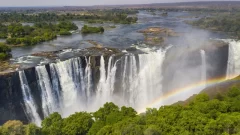 Discover the Smoke That Thunders – Victoria Falls, Zimbabwe Awaits!